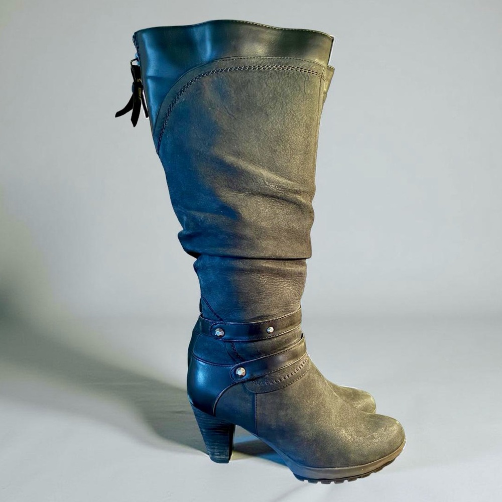 Blondo Gray Suede Heeled Boots
